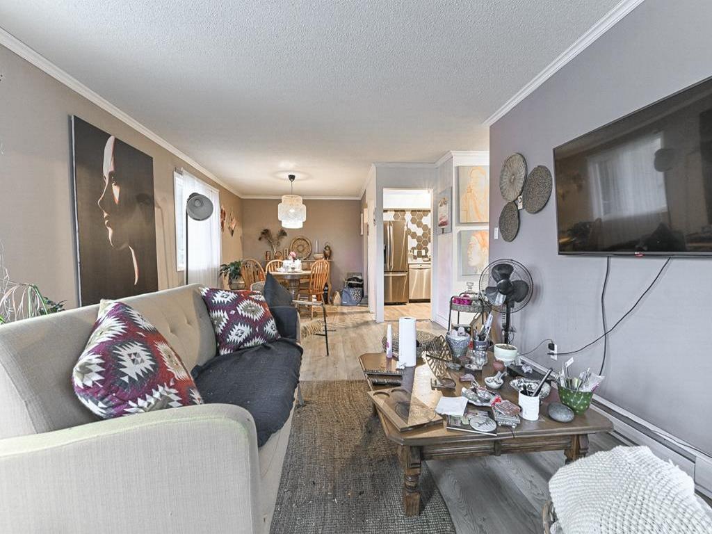 Listing Image for R3080336