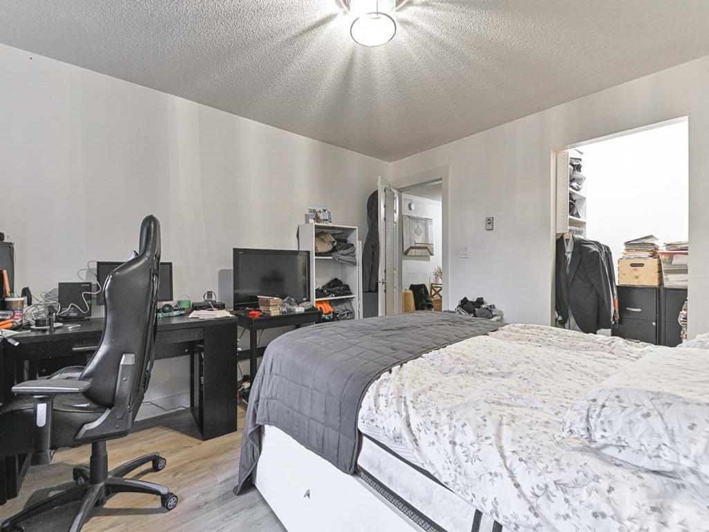 Listing Image for R3080336