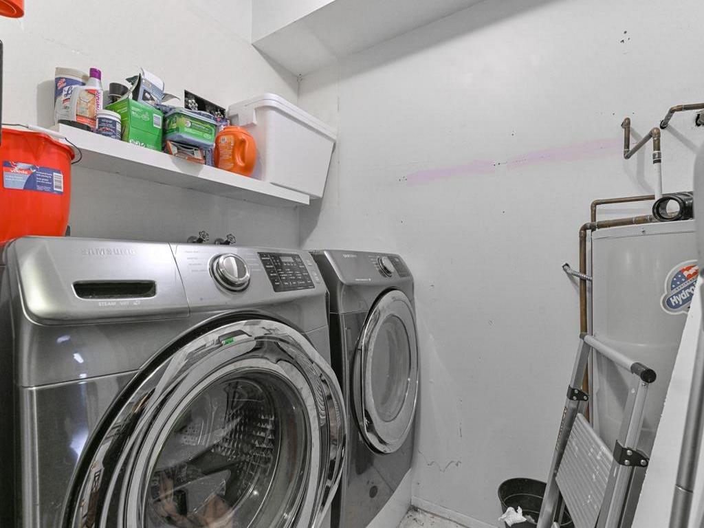 Listing Image for R3080336