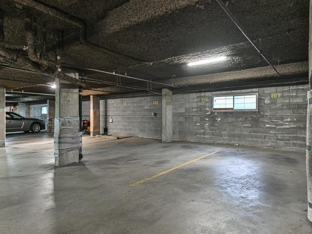 Listing Image for R3080336