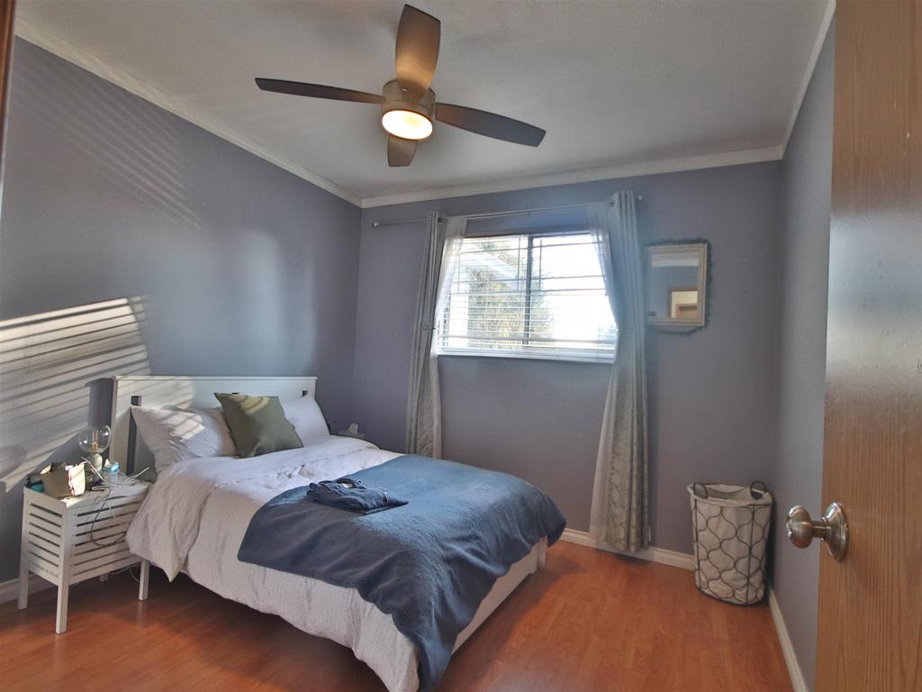 Listing Image for R3080343