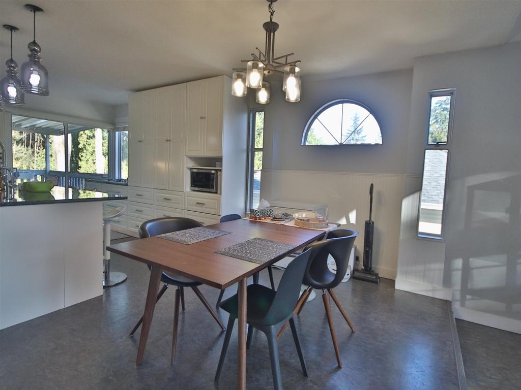 Listing Image for R3080343