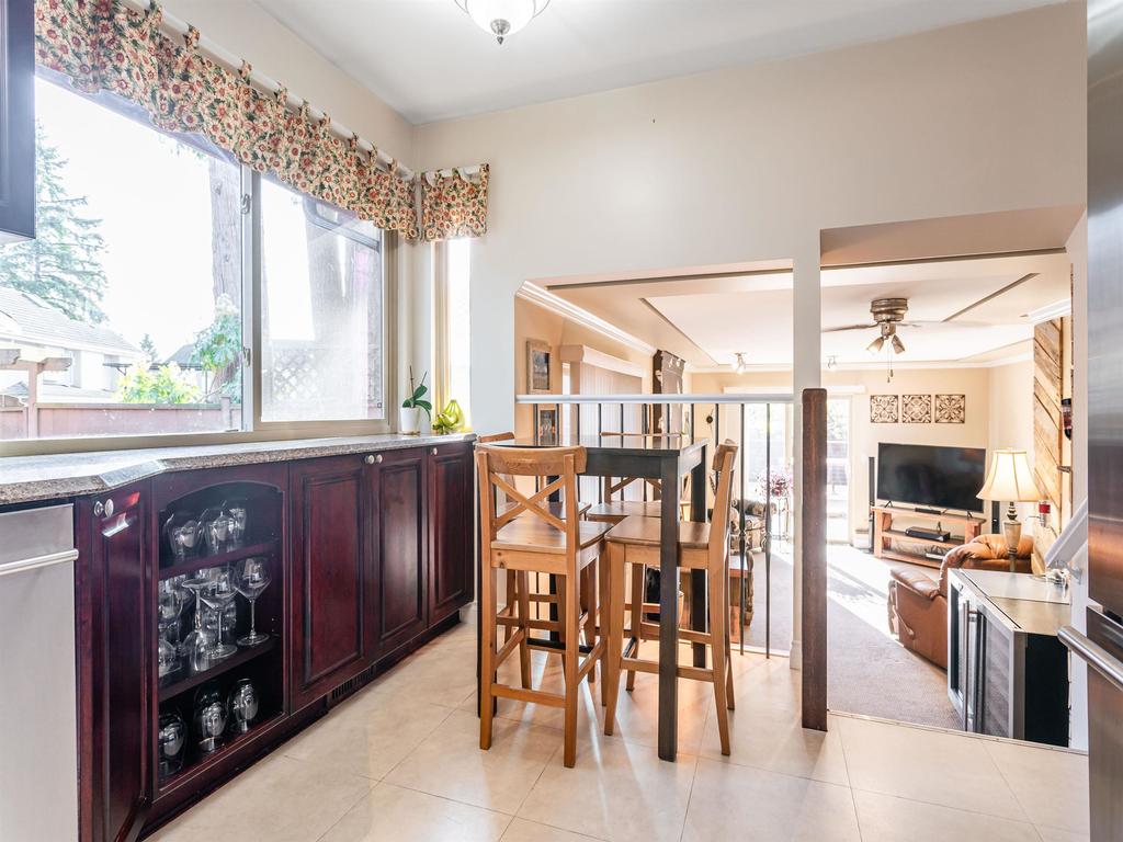 Listing Image for R3080347