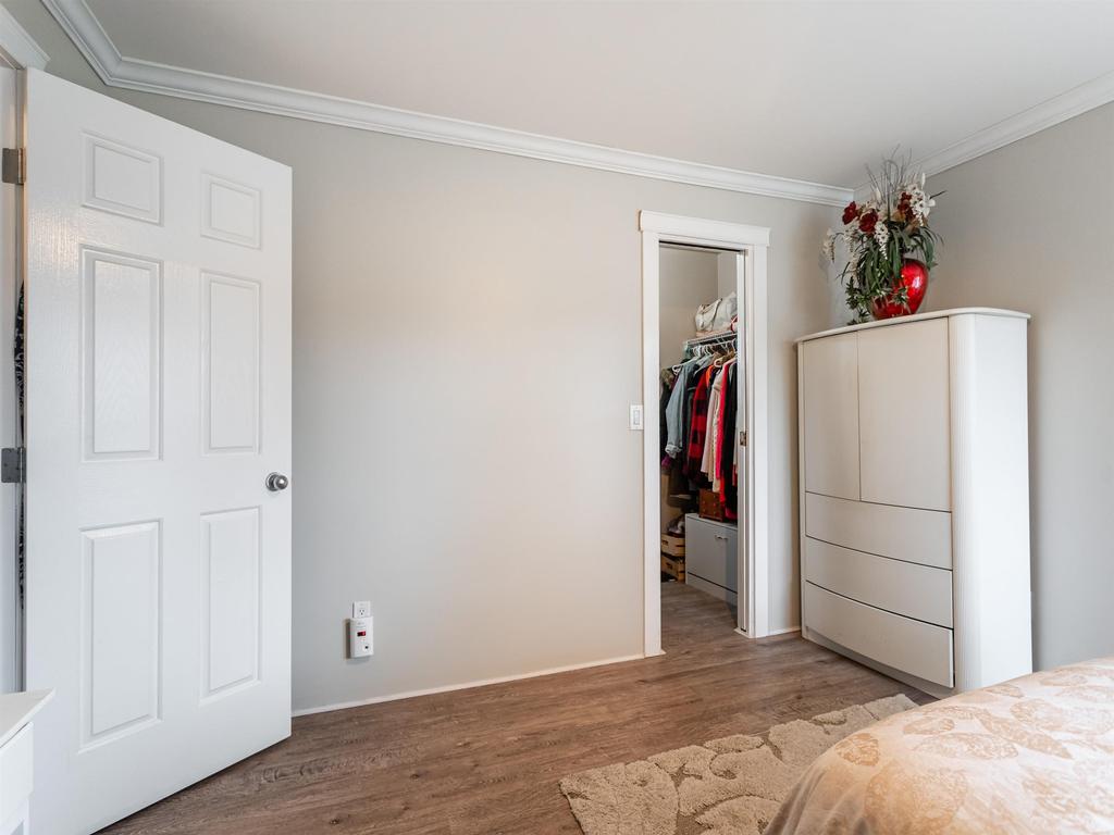 Listing Image for R3080347