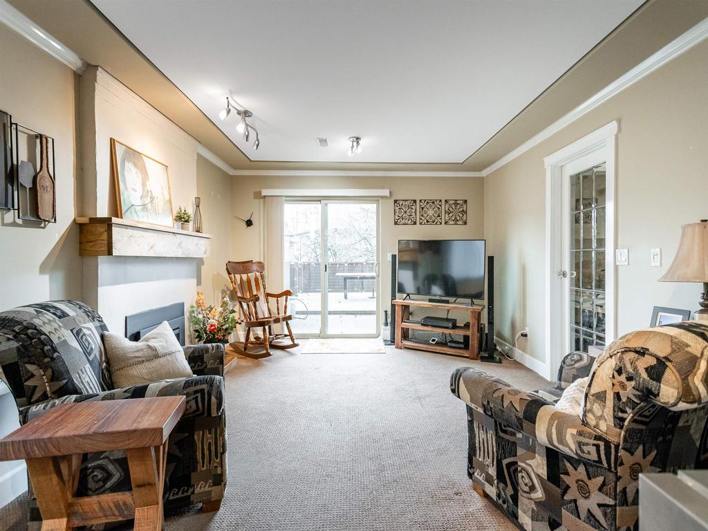 Listing Image for R3080347