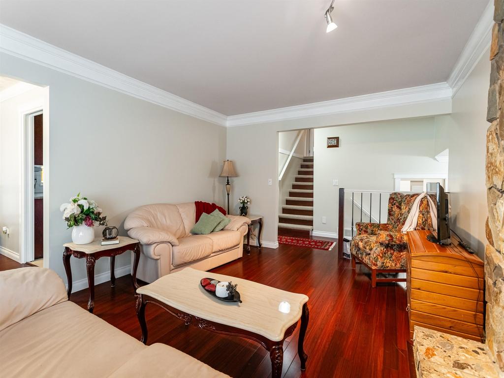 Listing Image for R3080347