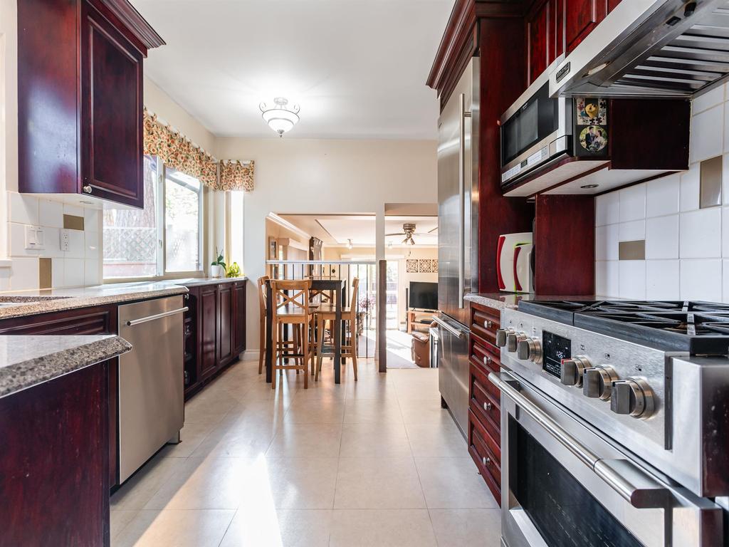 Listing Image for R3080347