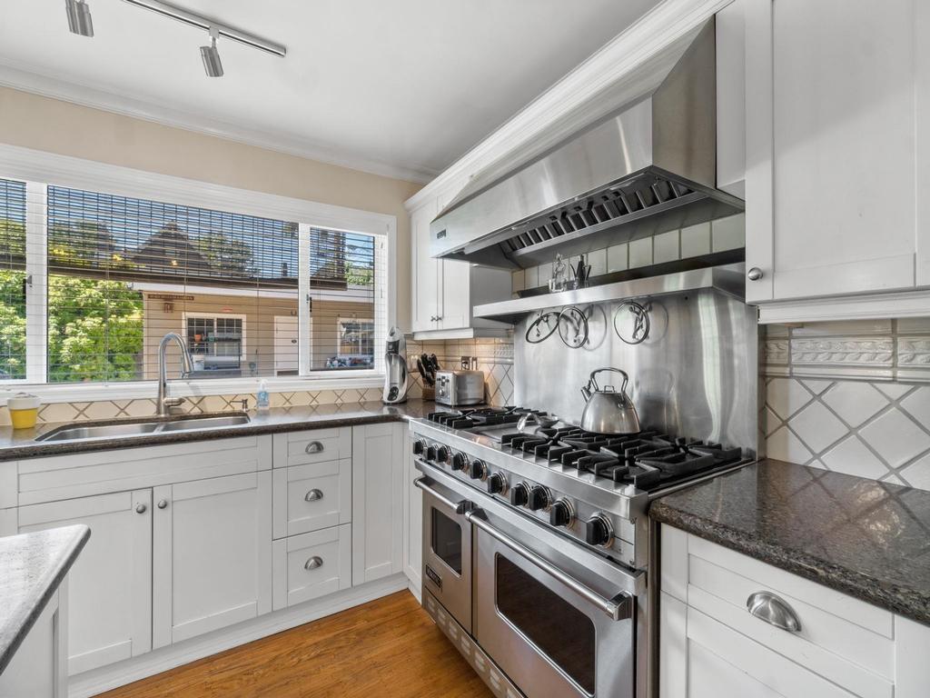 Listing Image for R3080351