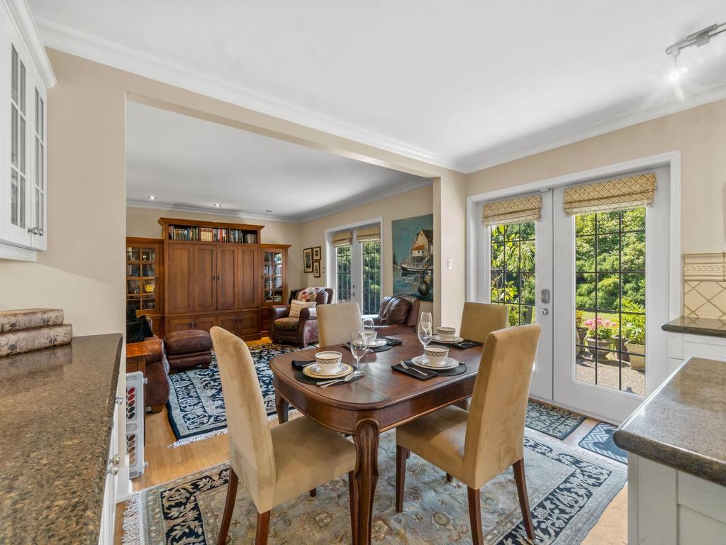 Listing Image for R3080351