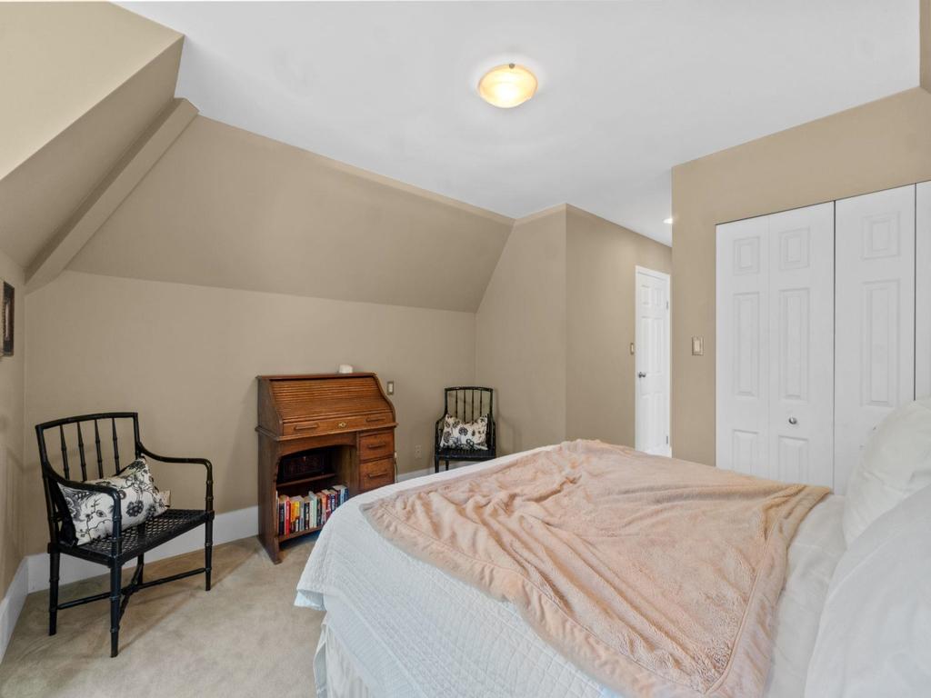 Listing Image for R3080351