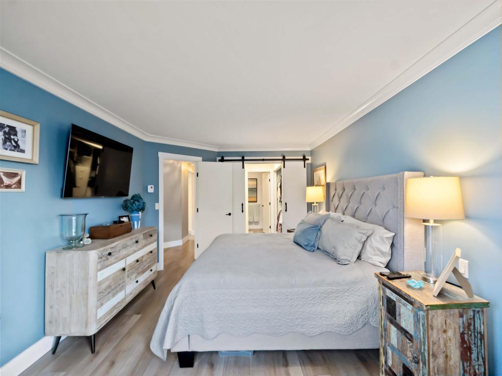 Listing Image for R3080352