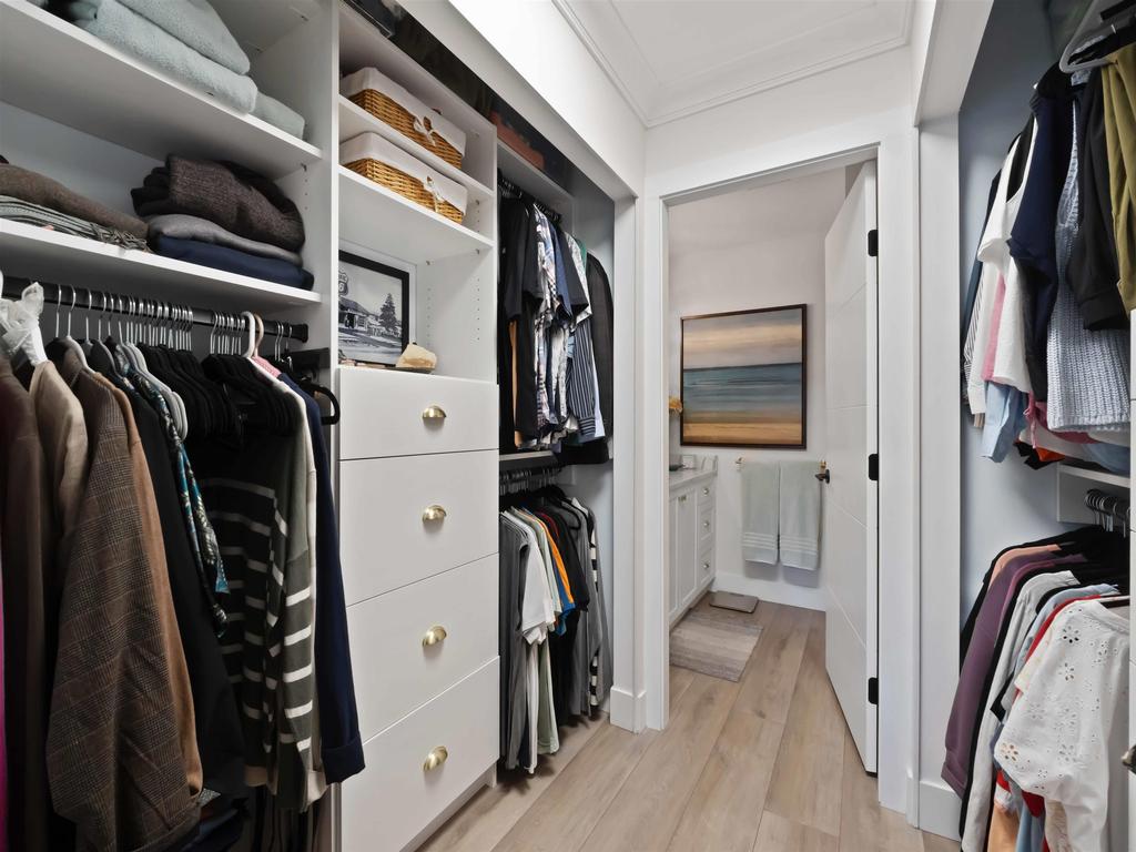 Listing Image for R3080352