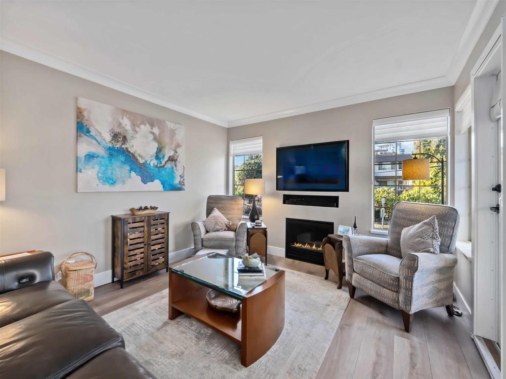 Listing Image for R3080352