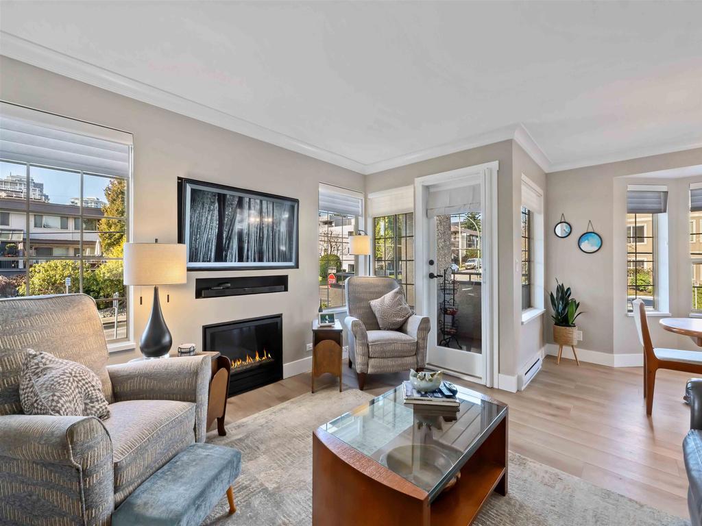 Listing Image for R3080352