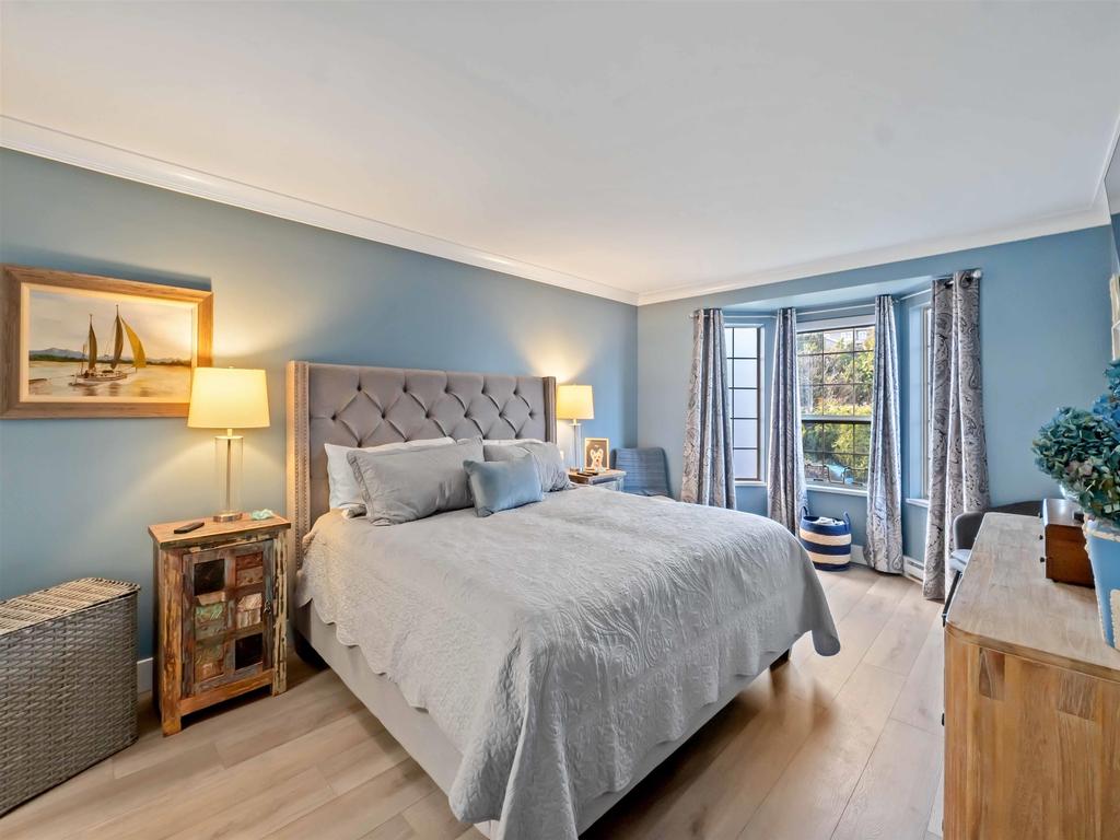 Listing Image for R3080352