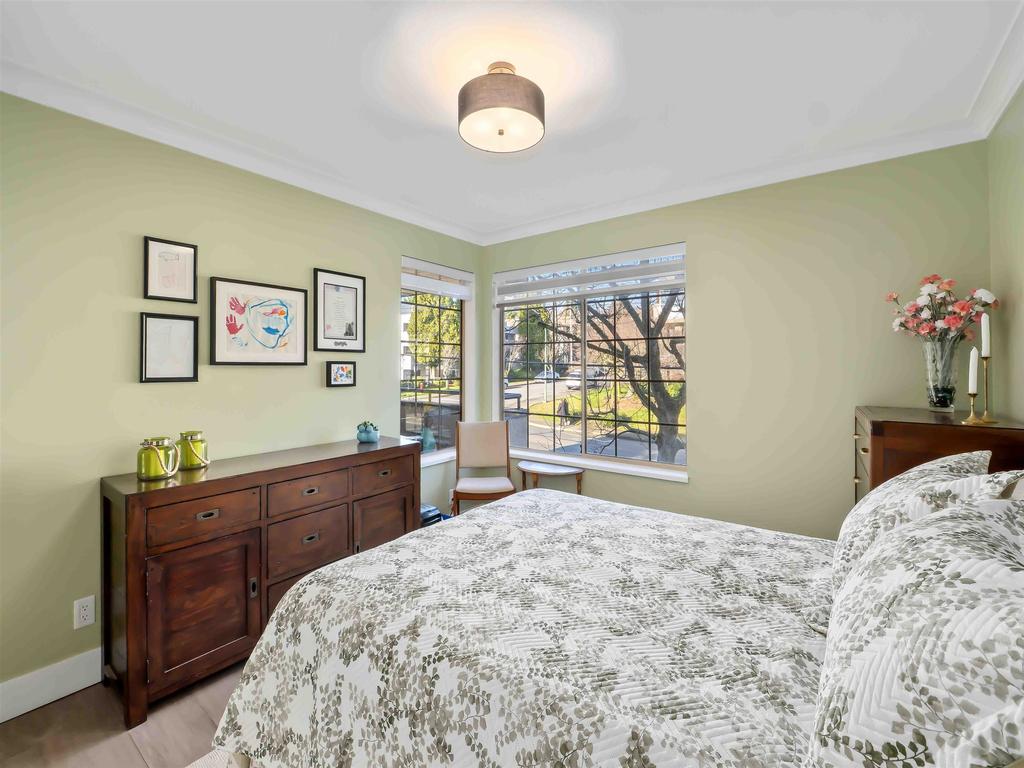 Listing Image for R3080352