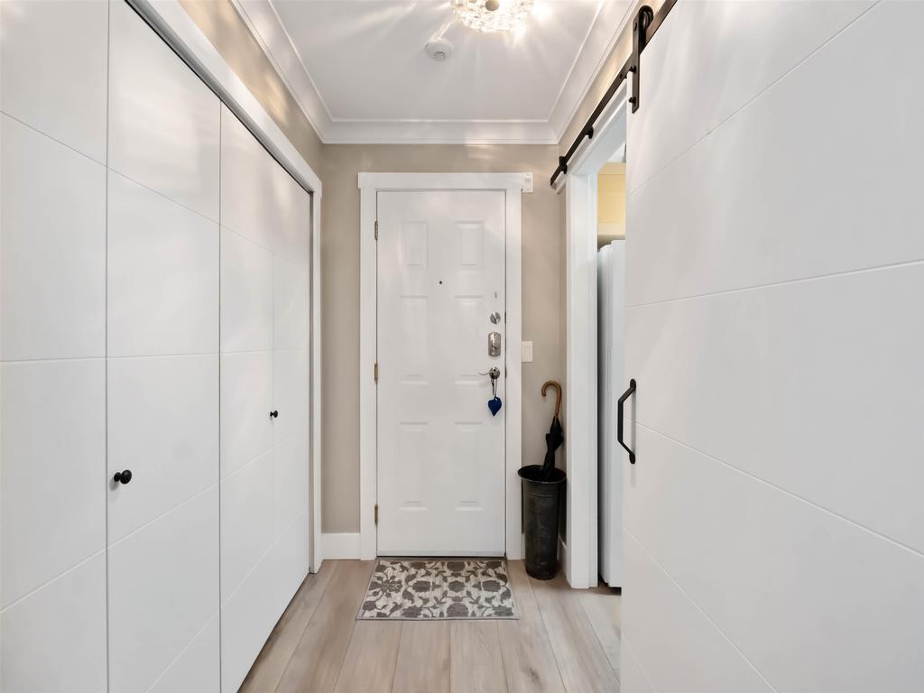 Listing Image for R3080352