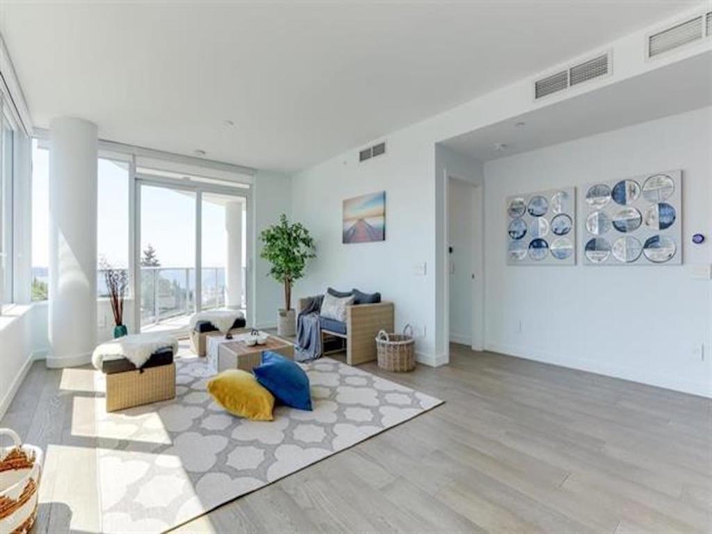 Listing Image for R3080355