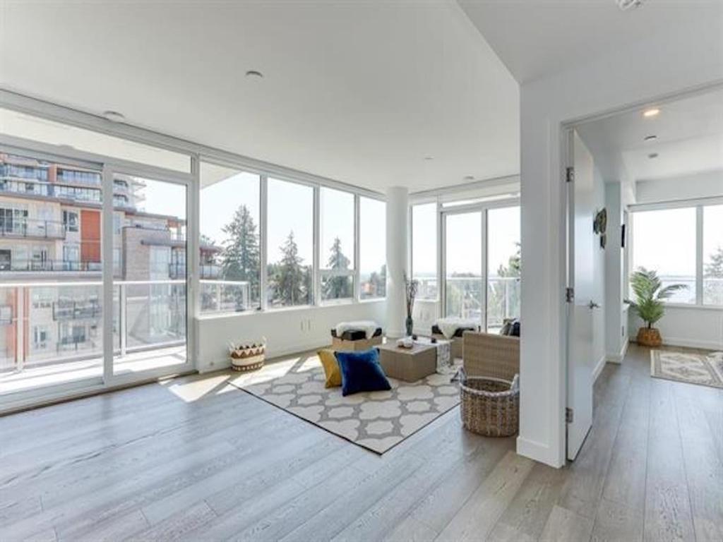 Listing Image for R3080355