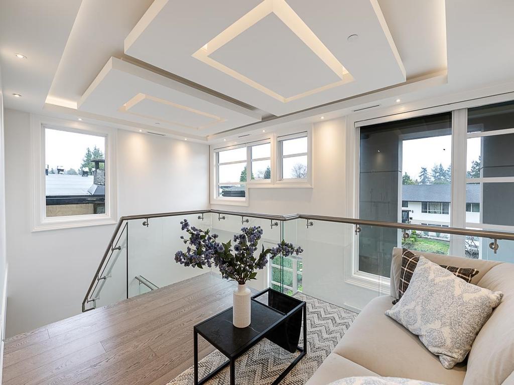 Listing Image for R3080356