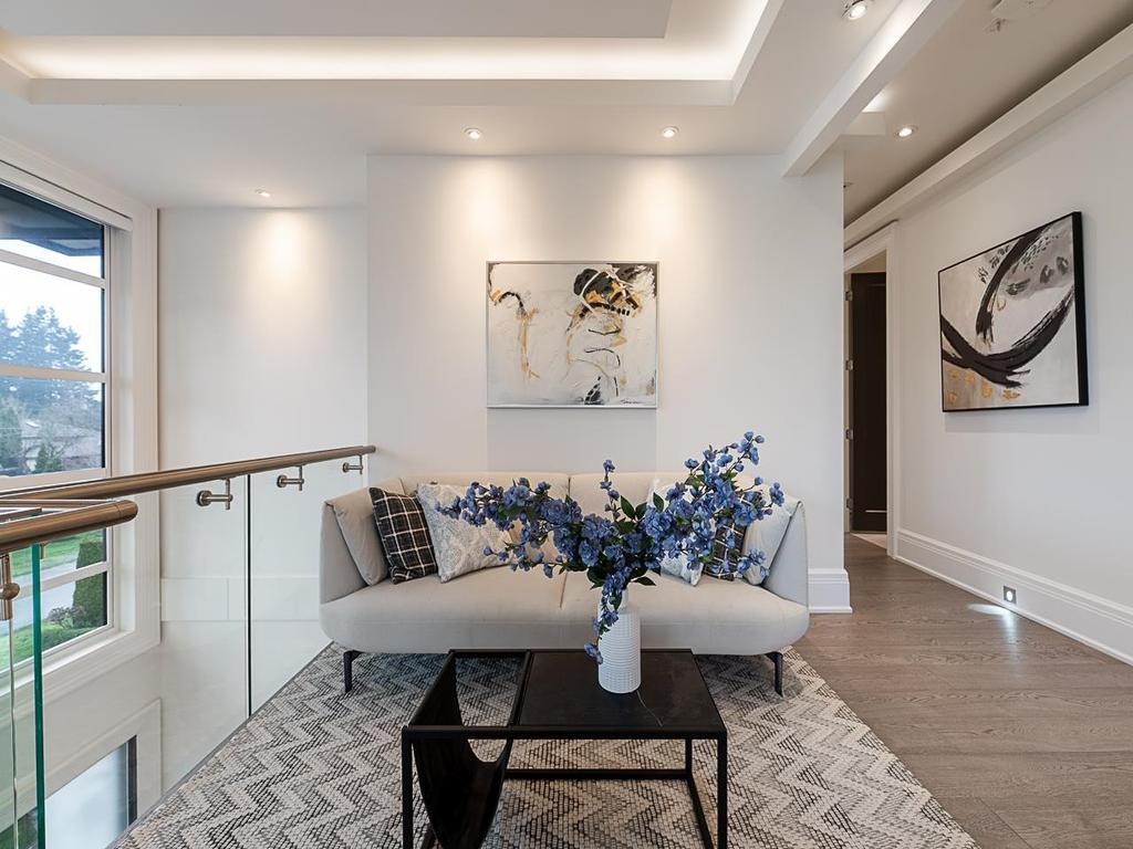 Listing Image for R3080356