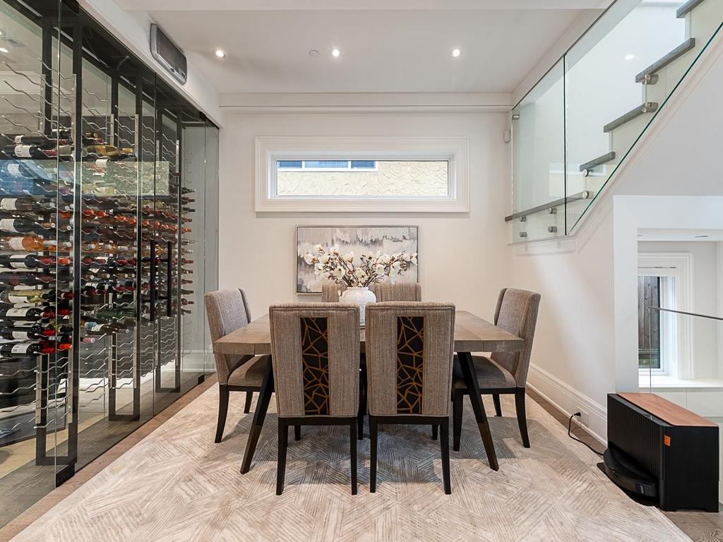 Listing Image for R3080356