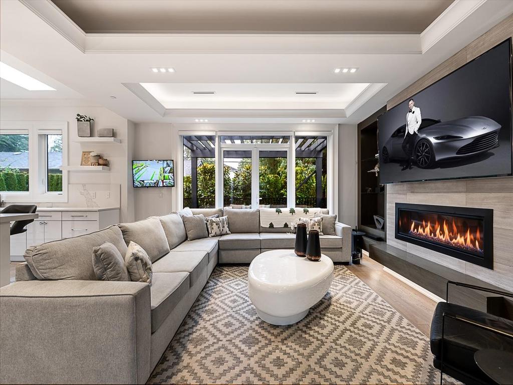 Listing Image for R3080356