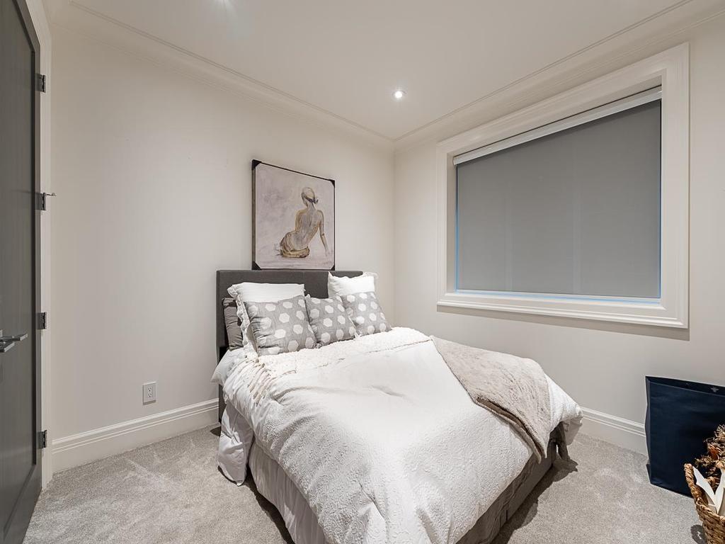 Listing Image for R3080356