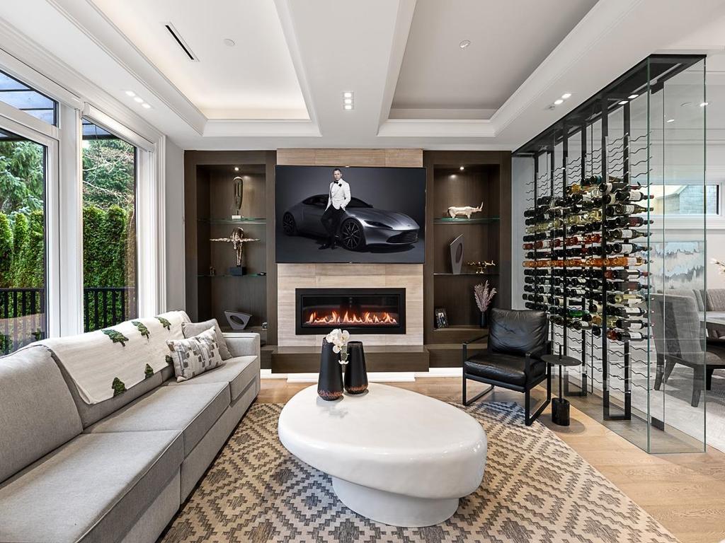 Listing Image for R3080356