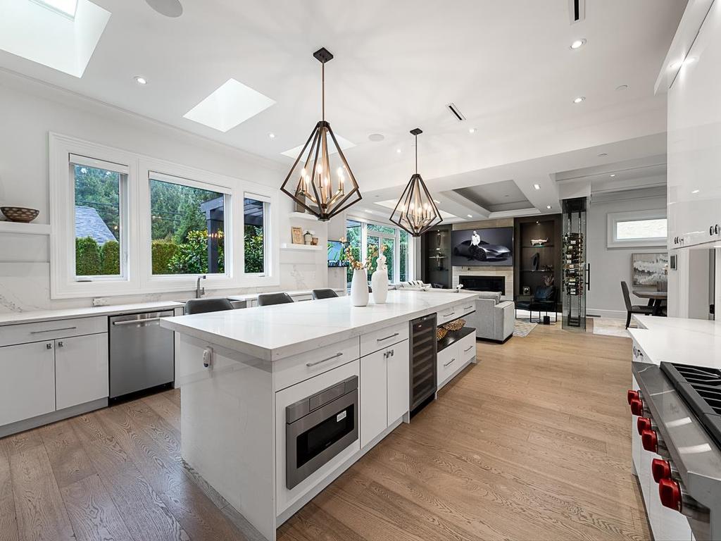 Listing Image for R3080356