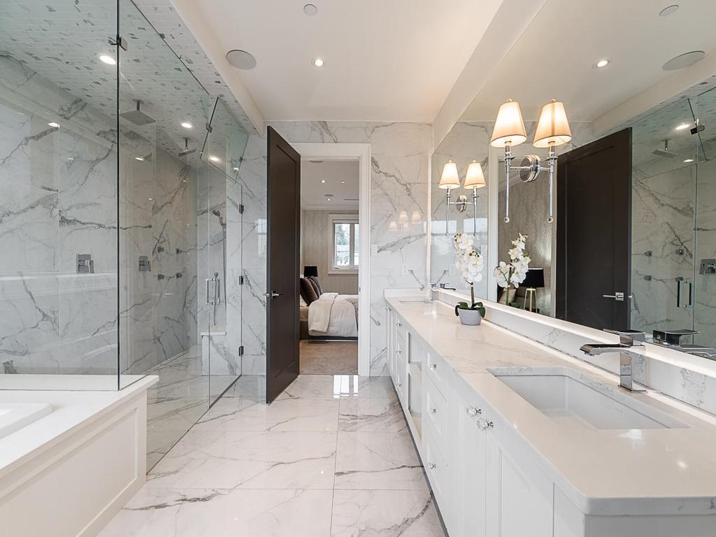 Listing Image for R3080356