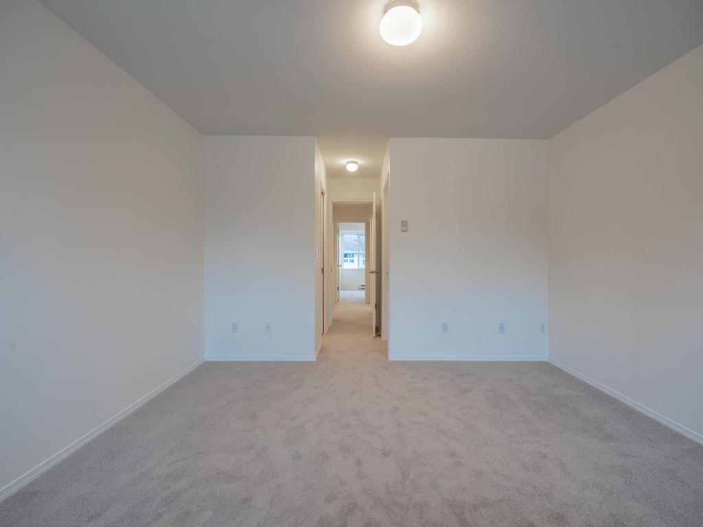 Listing Image for R3080362