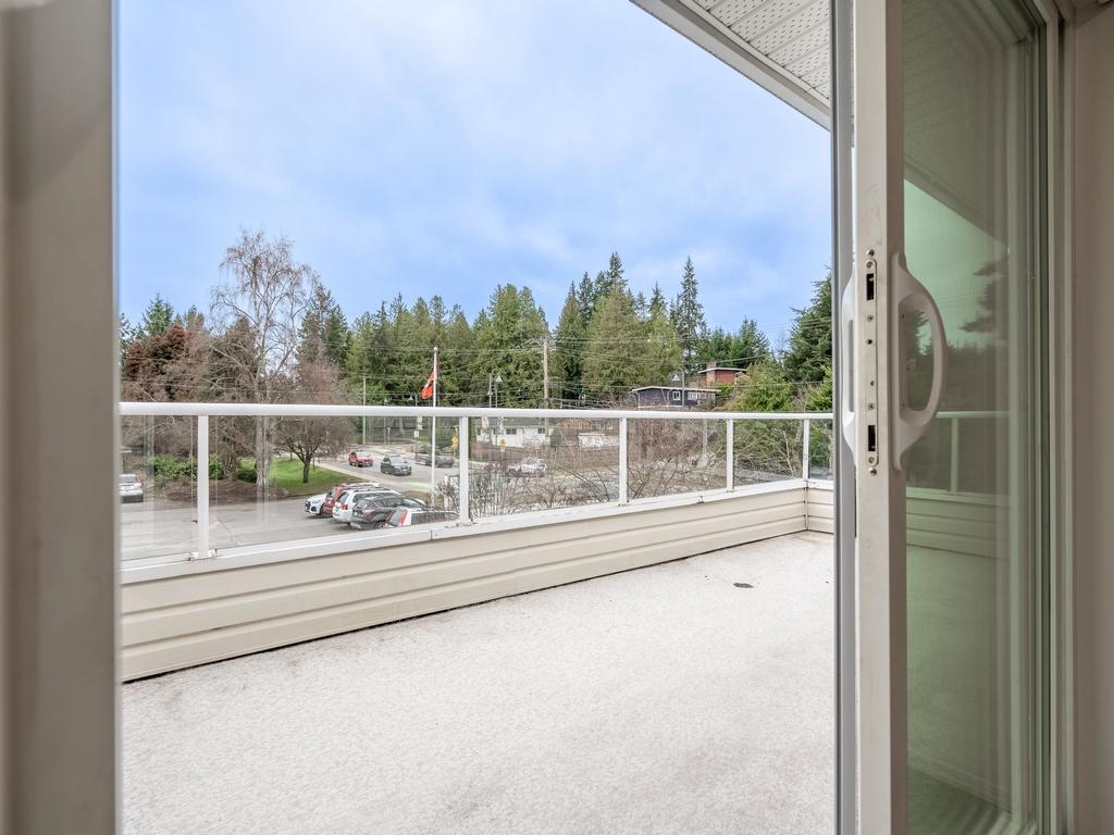 Listing Image for R3080362