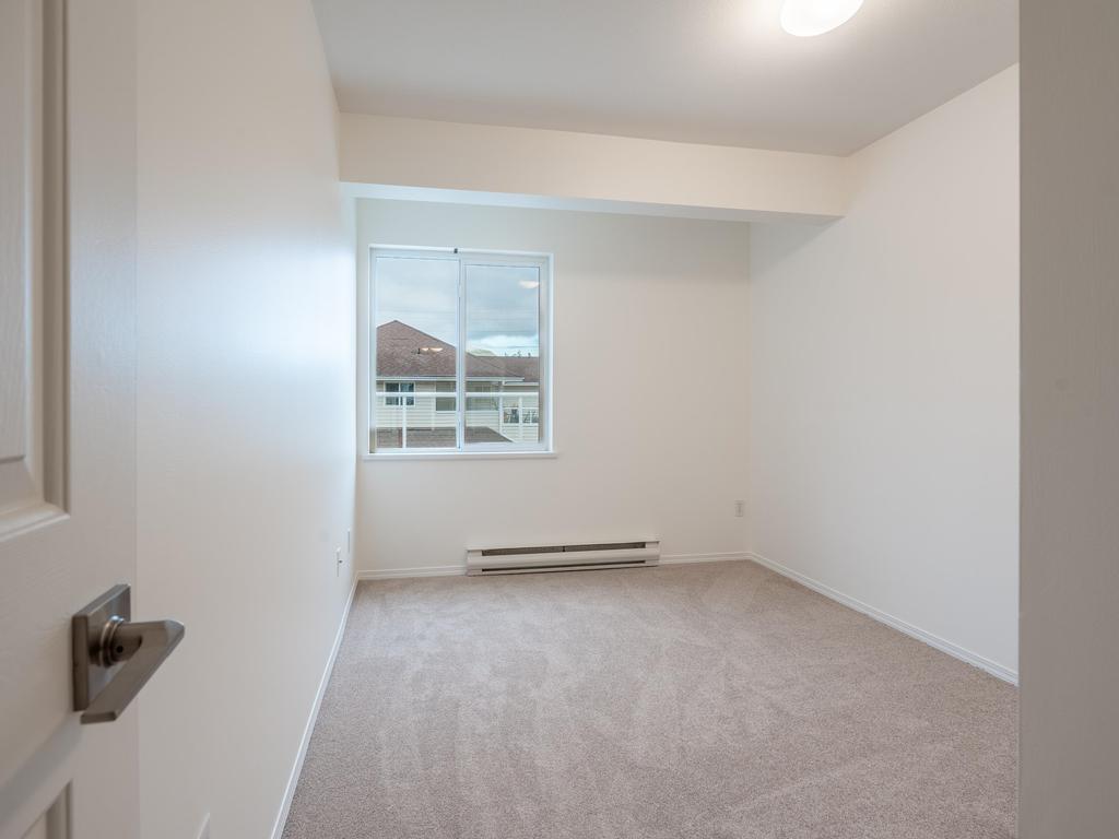 Listing Image for R3080362