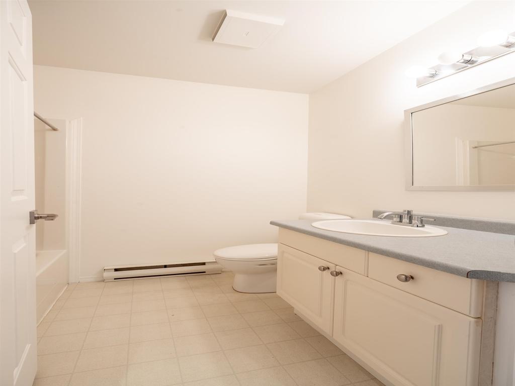 Listing Image for R3080362