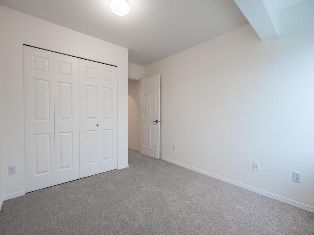 Listing Image for R3080362