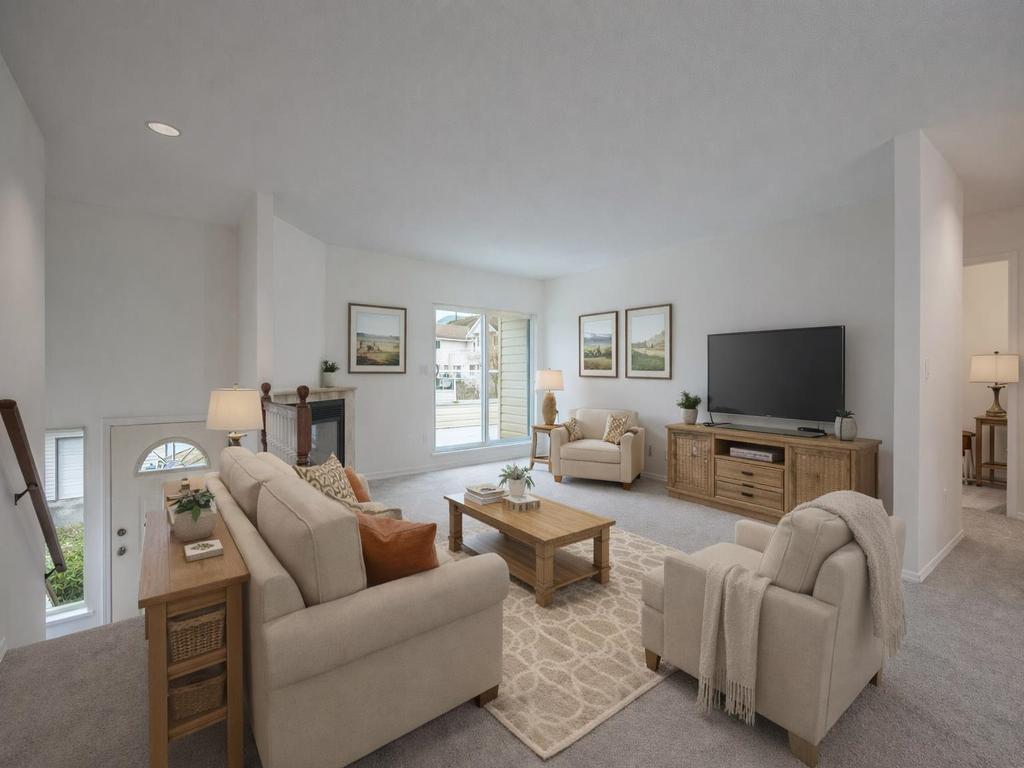 Listing Image for R3080362