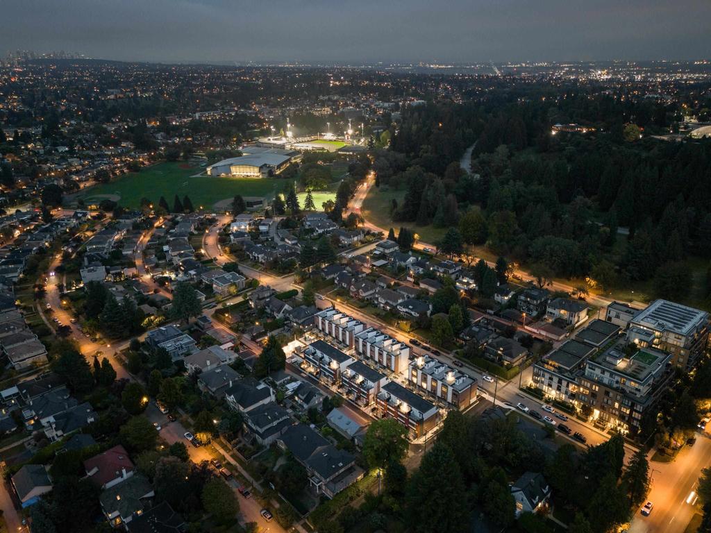 Listing Image for R3080370