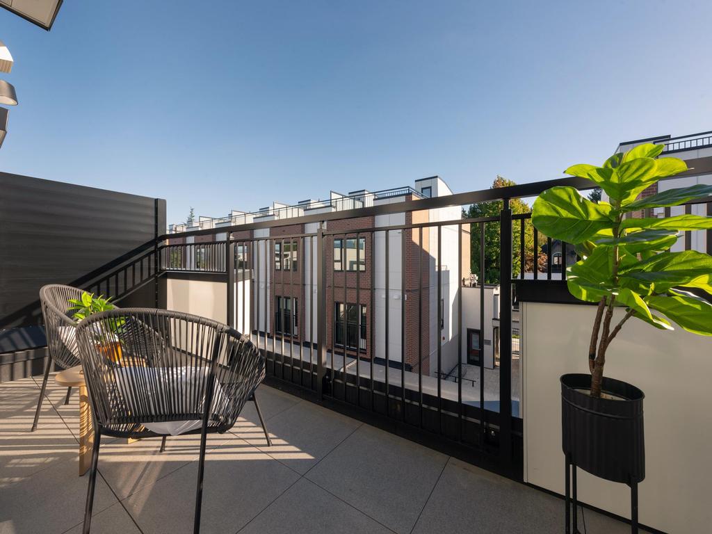 Listing Image for R3080370