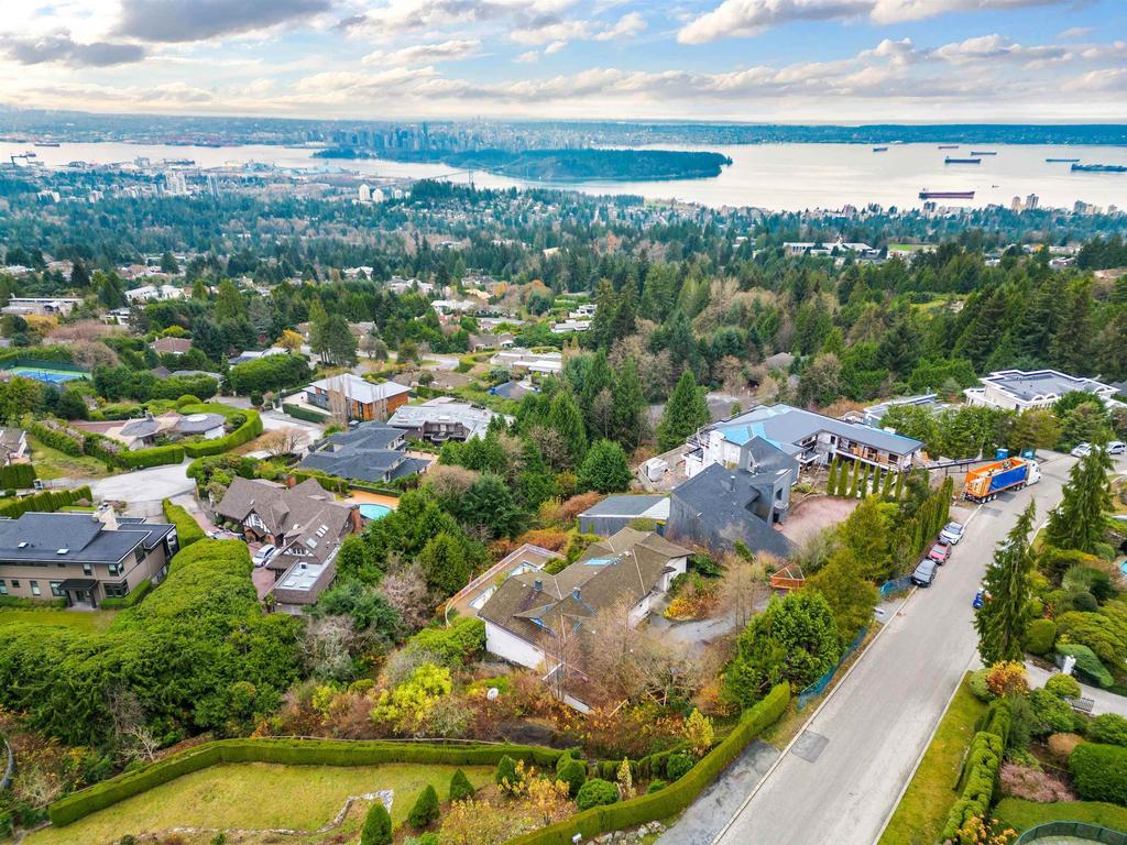 Listing Image for R3080375