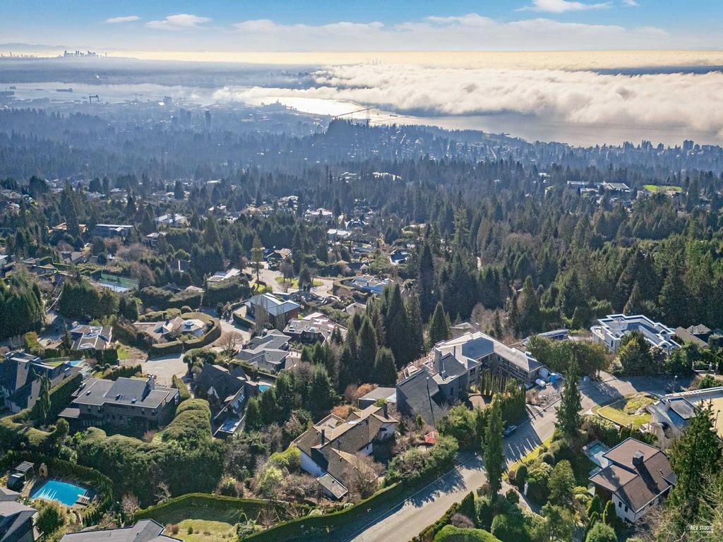 Listing Image for R3080375