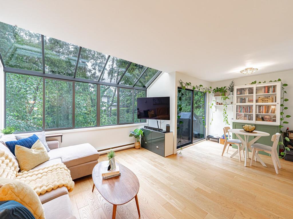 Listing Image for R3080382