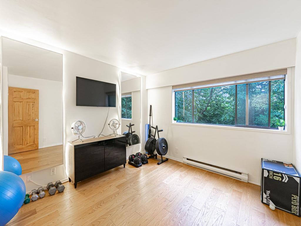 Listing Image for R3080382