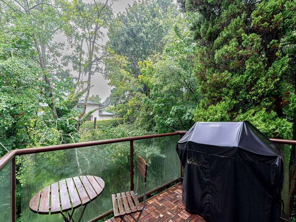 Listing Image for R3080382