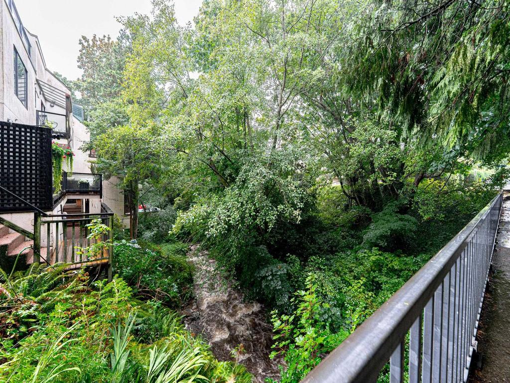 Listing Image for R3080382