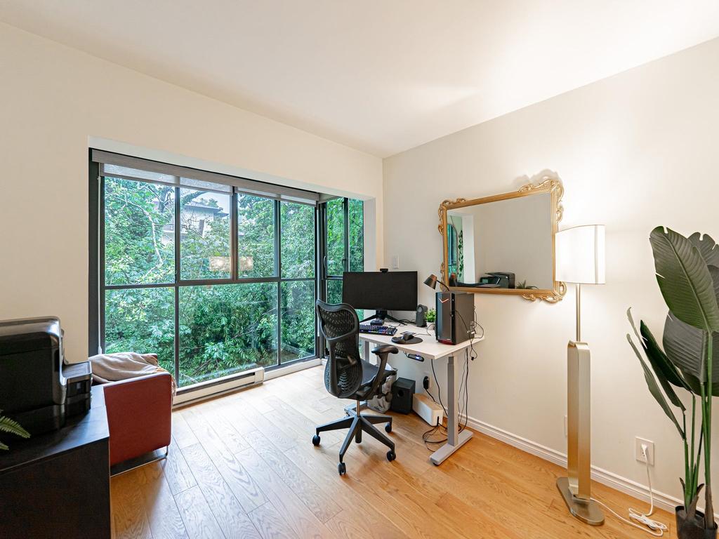 Listing Image for R3080382