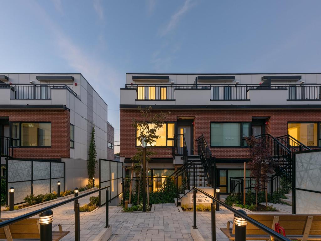 Listing Image for R3080388