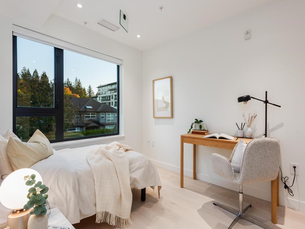 Listing Image for R3080388