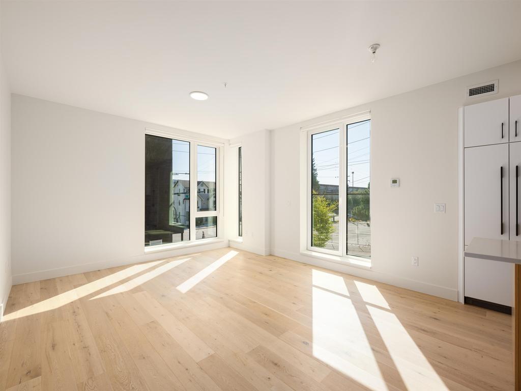 Listing Image for R3080390