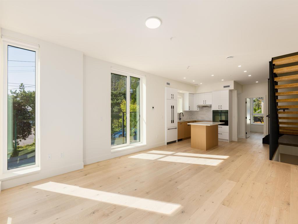 Listing Image for R3080390